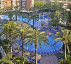View Sol Pelicanos Ocas Hotel's picturesque main pool situated in fantastic Costa Blanca.