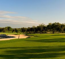 Riba Golfe 1  boasts lots of the preferred golf course near Lisbon