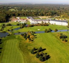 Garden Golf Foret de Chantilly has got some of the top golf course near Paris