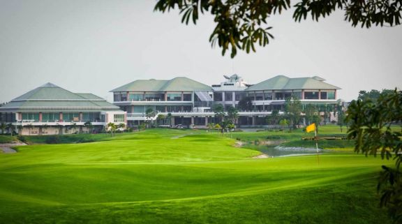 All The Pattana Sports Club's beautiful golf course within marvelous Pattaya.