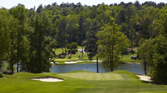 The Woodside Plantation Country Club's picturesque golf course situated in stunning South Carolina.