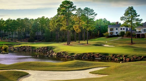 Pinehurst Resort Golf offers several of the finest golf course within North Carolina